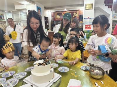 20230419出发 西双版纳异域风情体验、 夜袭告庄星光夜市、篝火晚会、中科植物园 、重走傣王古老的御花园、 寻觅原始森林公园 双飞5天一行35人(图7)